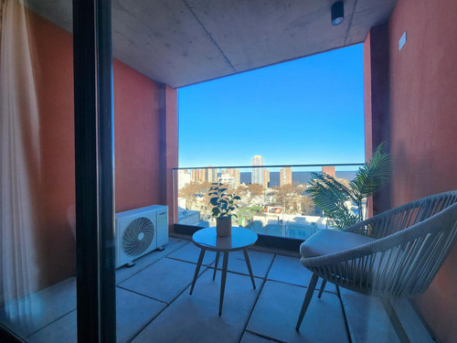 Apartamento En Venta 2 Dormitorios Barrio Sur Terraza Cochera