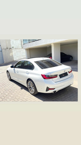 Imagen 4 de 14 de Bmw Serie 3 2019 3.0 330i Sedan Sport Line 252cv