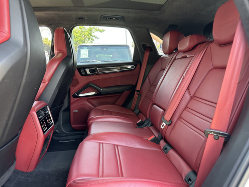 Porsche Cayenne 4.9 Turbo At