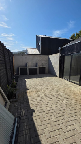 En Venta Casa Moderna, Maitencillo