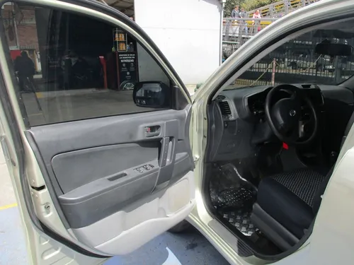 Daihatsu Terios OKII 1.5CC J210LG 4X4 MT AA