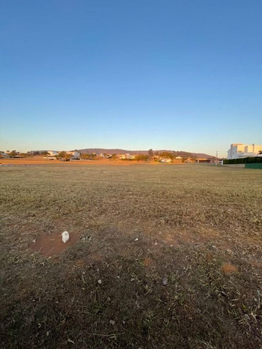 Imagem 3 de 4 de Terreno De Alto Padrão Em Condominio Fechado - Te0370