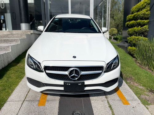 Imagen 4 de 15 de Mercedes Benz E 300 Coupe 2020