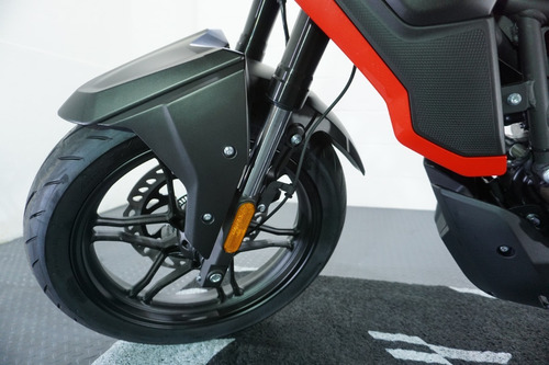 Imagen 21 de 23 de Voge 300 Ds Con Baul De Regalo Moto Touring