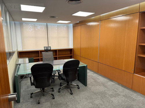 Edificio En Alquiler O Venta De 1300 M2 En Lomas De San Isidro