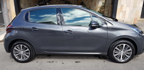 Peugeot 208 Griffe 1.6 16v. Auto
