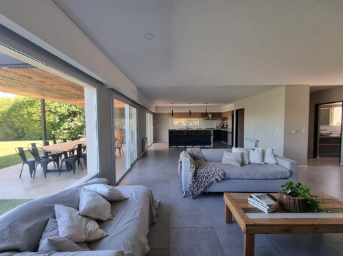 Casa En San Matias - Venta - Perimetral - Escobar - Alquiler