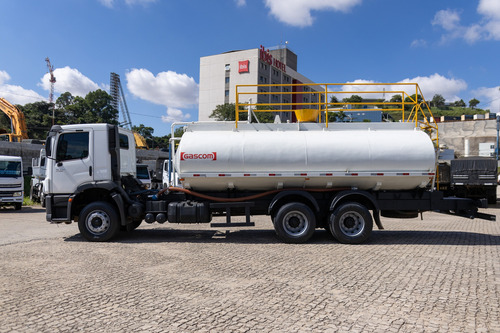 Vw 31330 Pipa 20.000l Gascom, Rabo De Pavão E Chuveirinho!