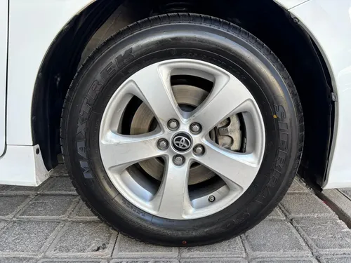 Toyota Sienna 3.5 Le At