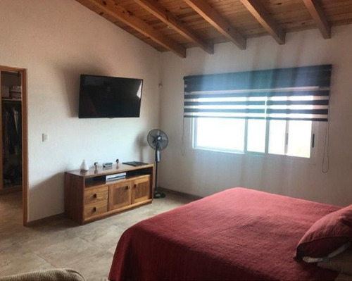 Residencia En Misión San Jerónimo, 4 Habitaciones, Estudio, Cto Serv, Jardín..