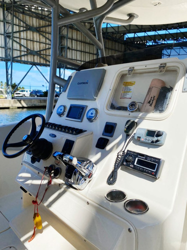 Lancha Promarine Sport Fishing 33 Lv2291