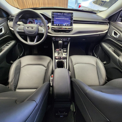 Jeep Compass LONG. T270 1.3 TB 4x2 Flex Aut.