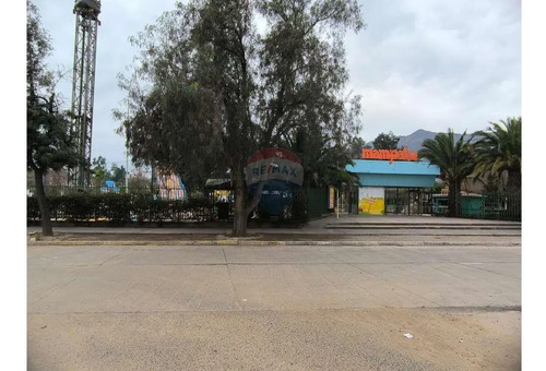Venta De Gran Sitio En Sector Residencial
