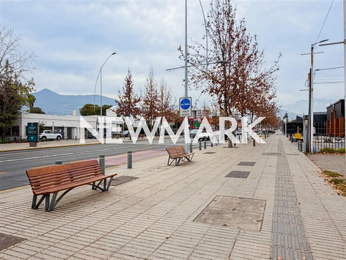 Local Comercial En Venta Sobre Vitacura Pasos De Los Cobres