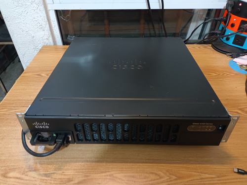 Router Cisco Systems 4300 Series Isr4351 (Usado)