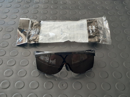 Lentes De Seguridad Oscuros Safework Stratos - 