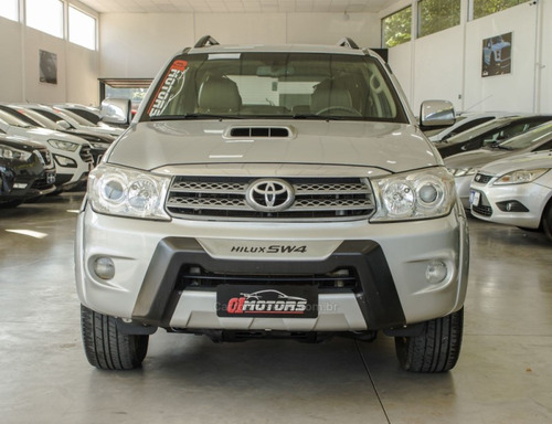 Toyota Hilux SW4 3.0 SRV 4X4 CD 16V TURBO INTERCOOLER DIESEL 4P AUTOMÁTICO