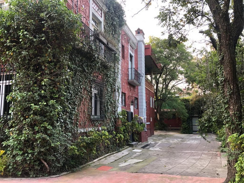 Casa En Venta, Ideal Para Emabajadas En Lomas De Chapultepec