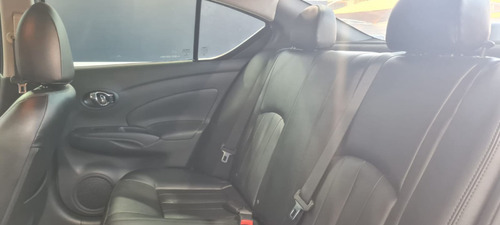Nissan Versa 1.6 16V FLEXSTART UNIQUE 4P XTRONIC