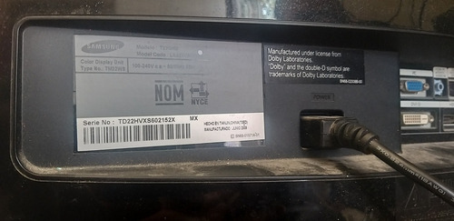 Imagen 6 de 6 de Televisión Monitor Lcd Samsung T220 De 22 Con Detalle