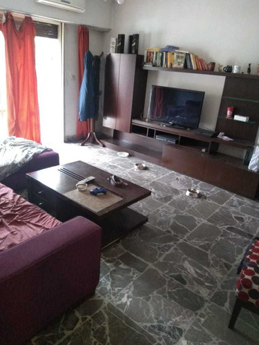 Imagen 10 de 13 de Galpon Sobre 9 X 60 En 2 Plantas Con Local Y Vivienda 3 Amb.