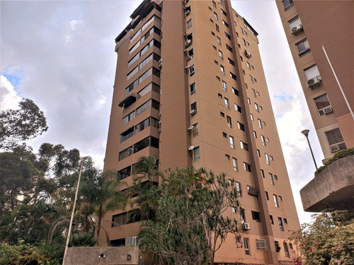 Pent House En Los Naranjos Del Cafetal En Venta Con Tres Puestos De Estacionamiento 