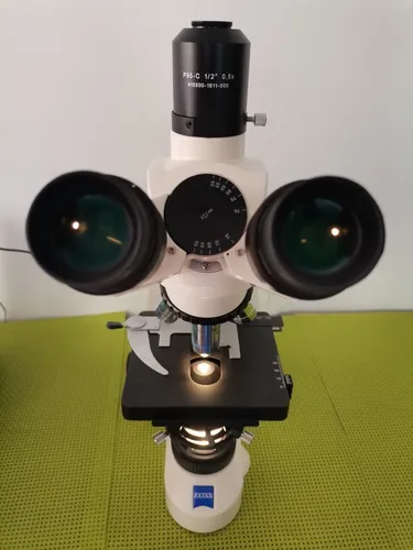 Microscopio Triocular Contraste Fases Zeiss + Camara Erc5s (Usado)