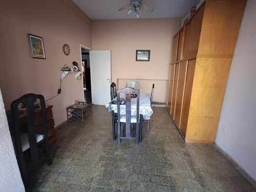 Casa 3 Ambientes C/ Garage, Patio, Jardin Y Terraza X T/ Sup.