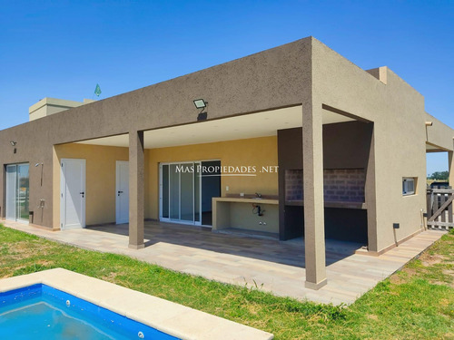 Casa Venta En Canning Barrio Santa Clara Al Sur