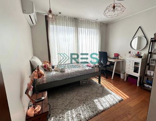 Casa En Venta De 4 Dorm. En Colina