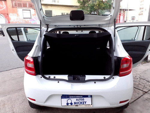 Renault Sandero Authentic 1.6 8v 5 Puertas