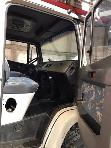 Imagen 7 de 14 de Mercedes Benz 2318 2°diferencial Con Hidrogrúa 18 Tn