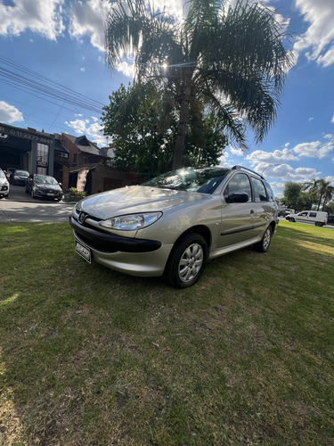 Peugeot 206 1.6 Sw Xt Premium
