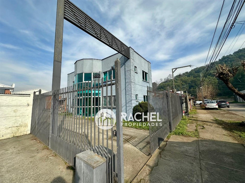 Arriendo Bodegas Y Oficinas En Sector Pueblo Nuevo