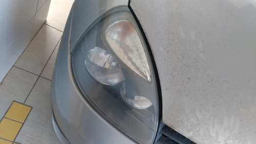 Renault Clio Sedan Privilege 1.0 16v . Hi Flex