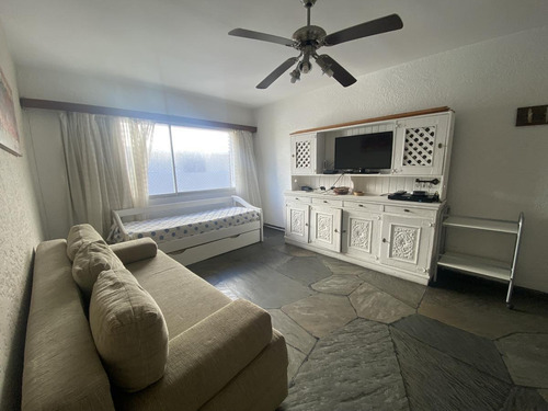 Imagen 1 de 8 de Apartamento - Playa Mansa