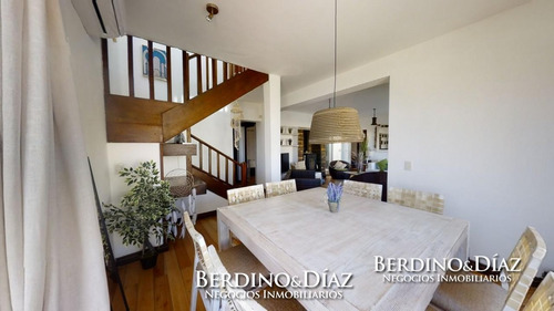 Moderna Residencia En La Posta Del Cangrejo- Ref: 640