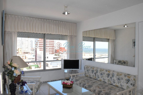 Imagen 2 de 24 de Apartamento En Peninsula, 1 Dormitorios *