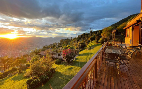 Se Vende Casa  Finca - El Poblado