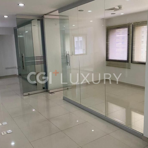 Cgi+ Luxury Alquila, Oficina En Chacao, Caracas 