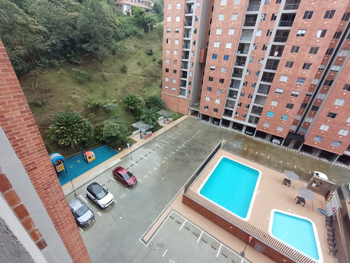 Apartamento En Venta Sabaneta Sector Las Lomitas 