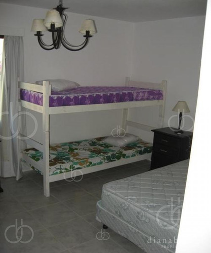 Imagen 20 de 24 de Muy Buena Propiedad En Parada 16 De Playa Mansa! - Ref: 54726