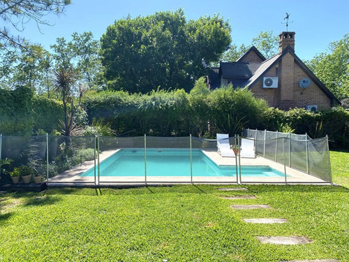 Casa De 3 Dormitorios Con Pileta Y Parrillero - Aldea - Fisherton