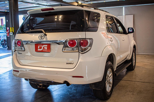 Imagen 10 de 15 de Toyota Sw4 Srv 4x2 2.7n At 197.000km 2013 Blanco