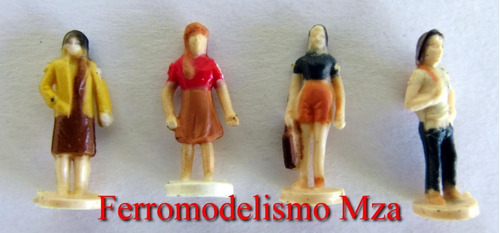 Frateschi - Set De 4 Personajes Mujeres