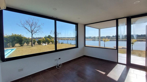 Imagen 7 de 16 de Casa - Ayres De Benavidez