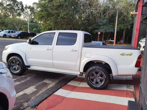 Imagem 5 de 12 de Hilux 2.7 Srv 4x2 Cd 16v Flex 4p Automático