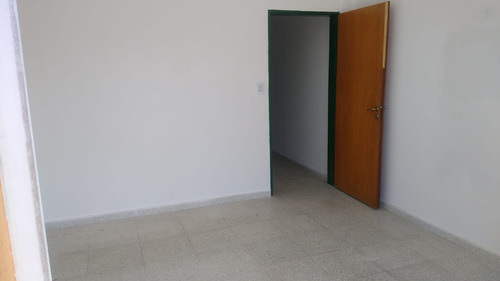 Departamento En Alquiler 2 Amb. Merlo Centro