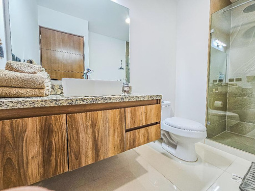 Departamento En Venta En Colonia Zona Hotelera Norte, Puerto Vallarta, Jalisco