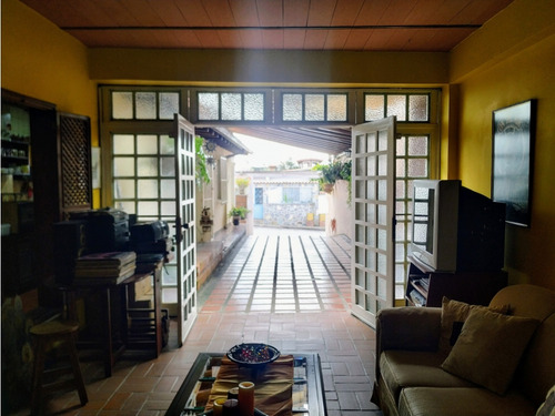 Casa Acogedora En Dos Niv Urb. Panorama El Barbecho Los Teques